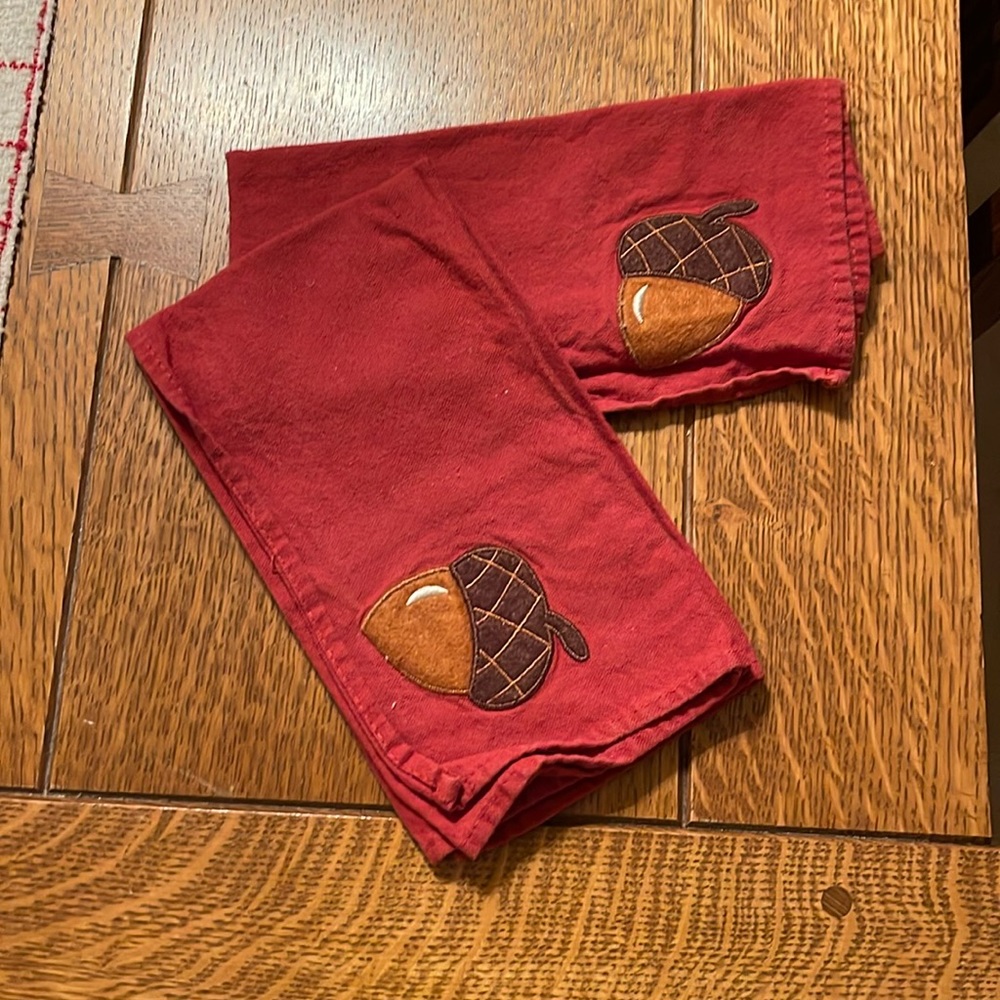 2 Acorn Napkins - Fall Red/Rust color